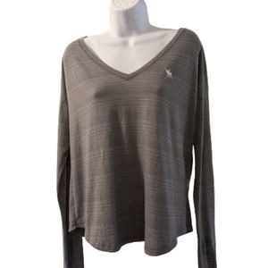 Abercrombie and Fitch Gray Long Sleeve Tee L